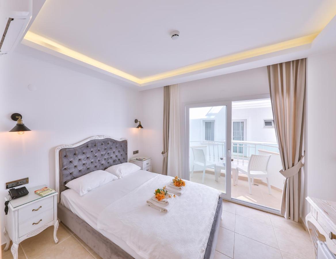 Double Room Side Sea View