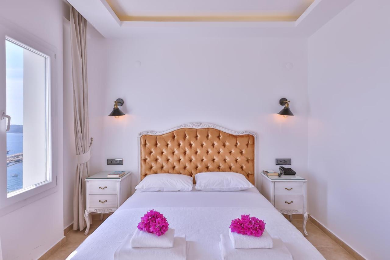 Double or Twin Room Sea View