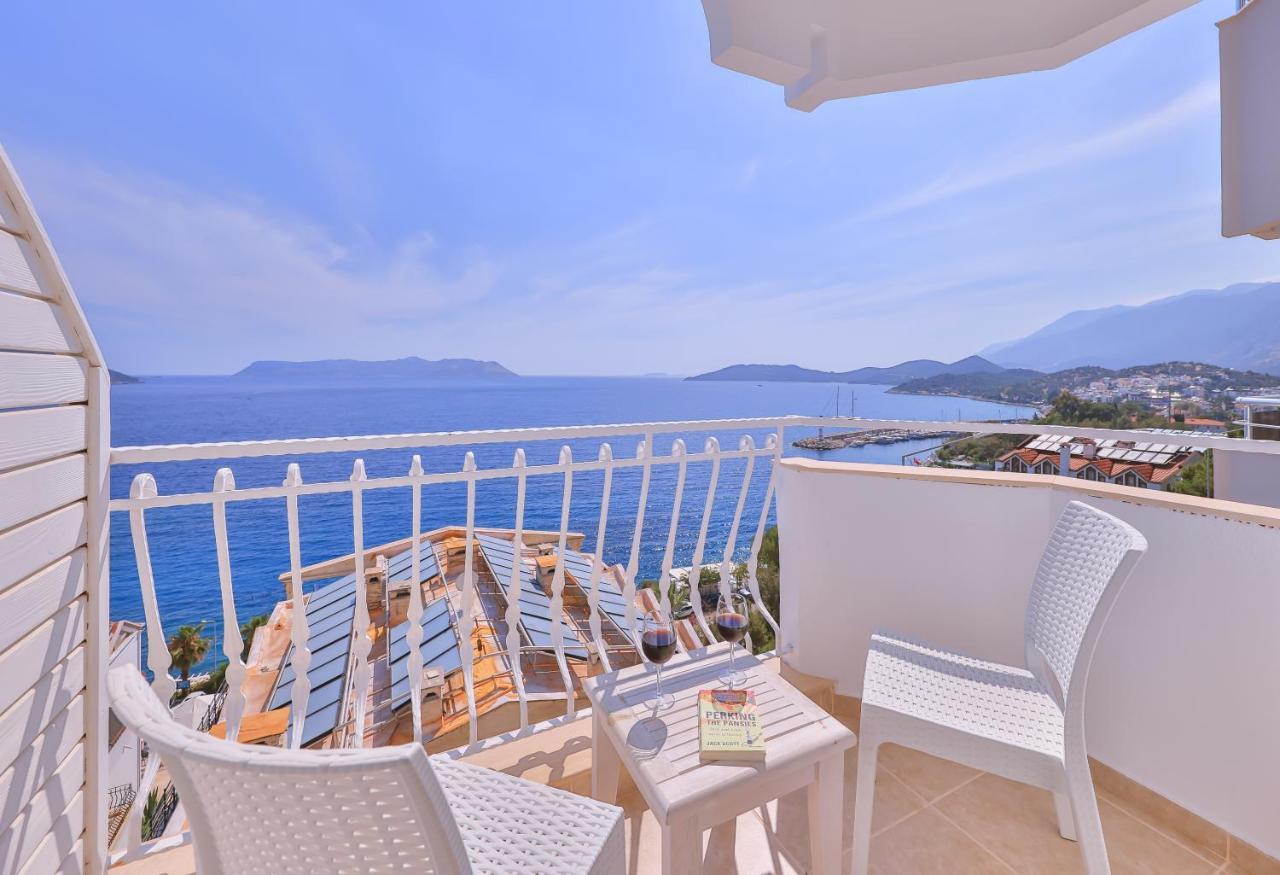 Double or Twin Room Sea View